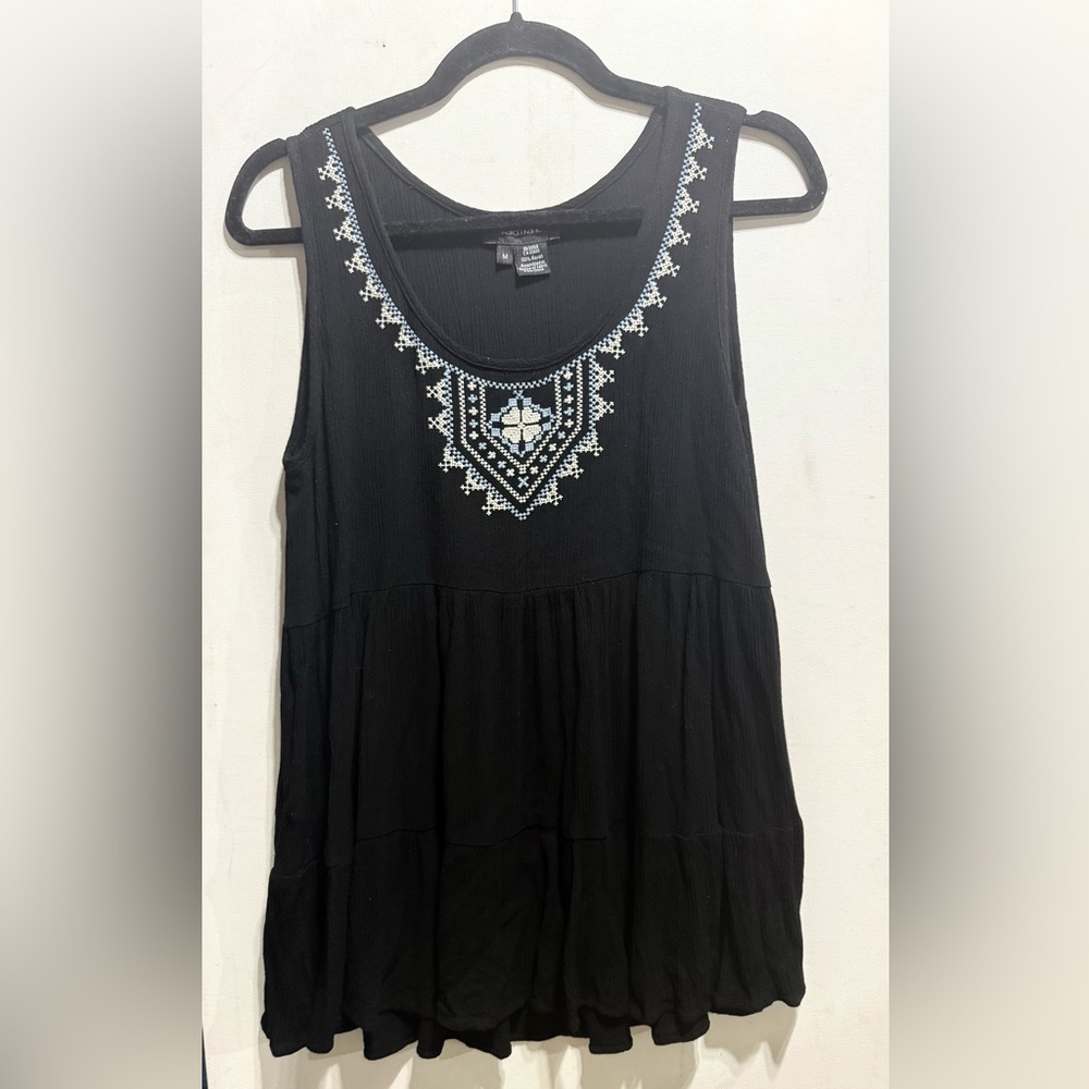 Karen Kane Black Sleeveless Embellished Tank Top